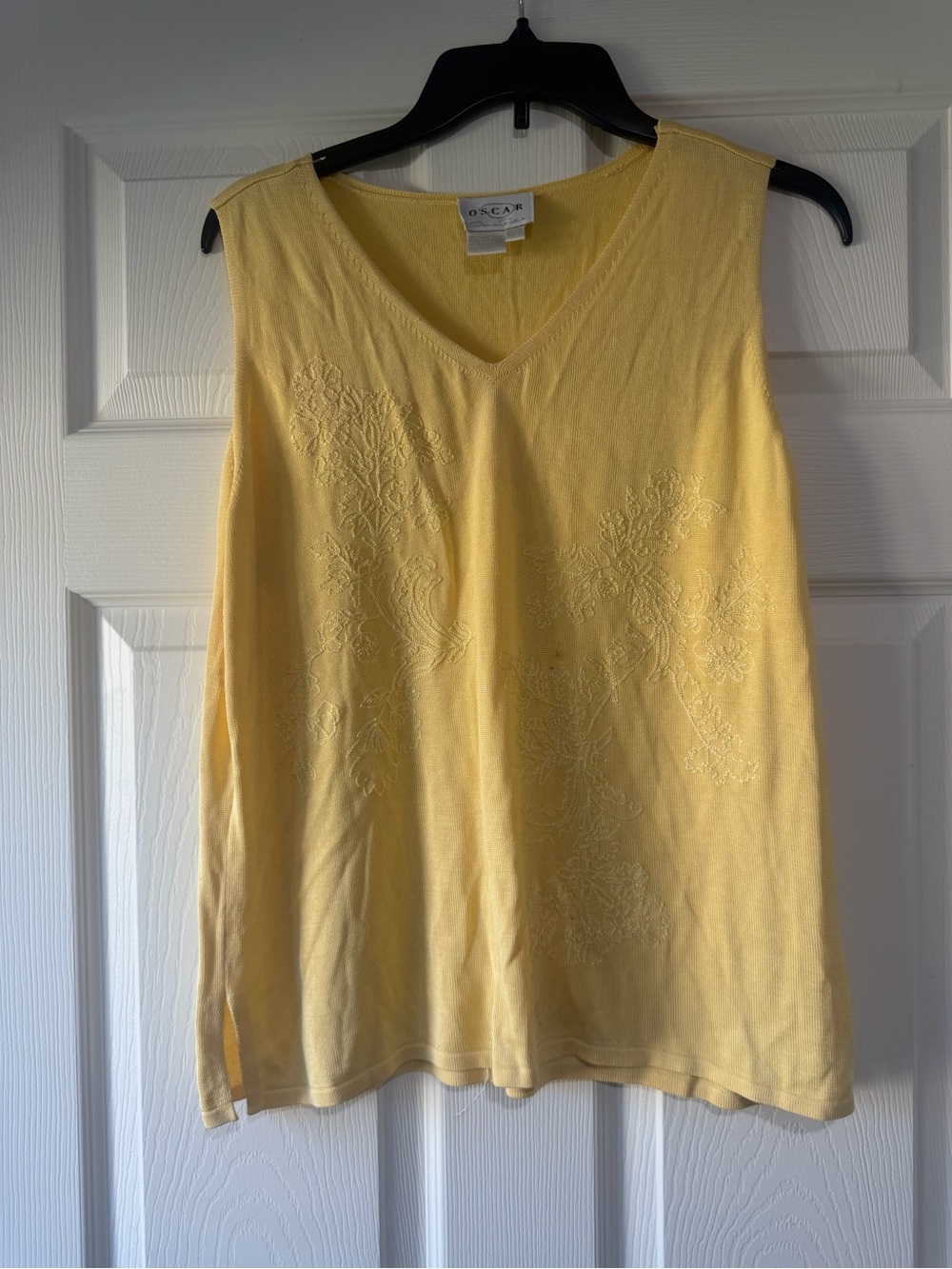 Oscar de la Renta Pale Yellow Embroidered V-Neck Tank